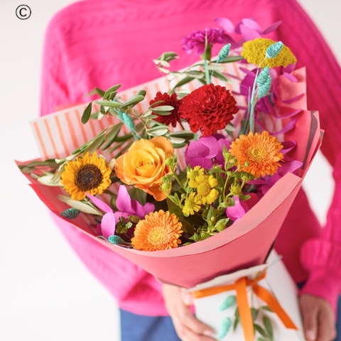Lily Free Glowing Colour Trending Bouquet