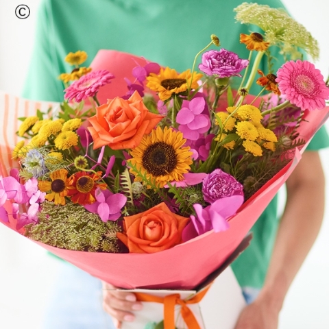 Lily Free Summer Radiance Trending Bouquet